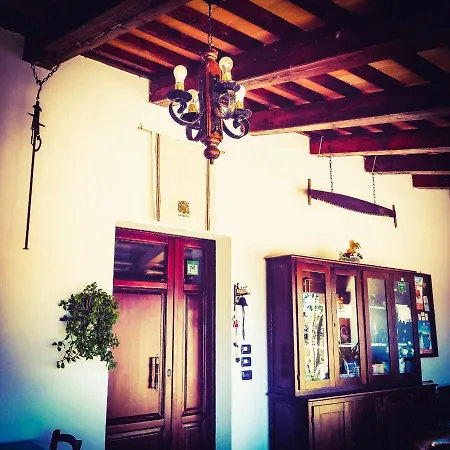 Agroturismo Country Rooms&suite La Quercia *